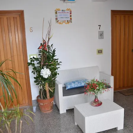 Taormina Bay Lucia's House Bed & Breakfast *