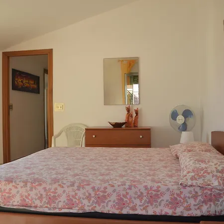 Отель Taormina Bay Lucia's House *