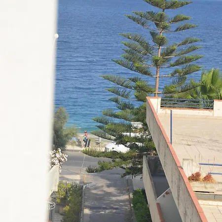 Taormina Bay Lucia's House Ницца ди Сицилия