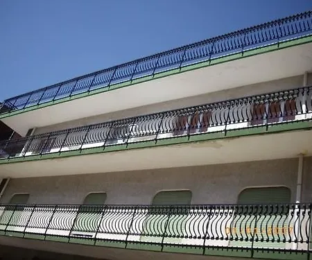 Отель Taormina Bay Lucia's House